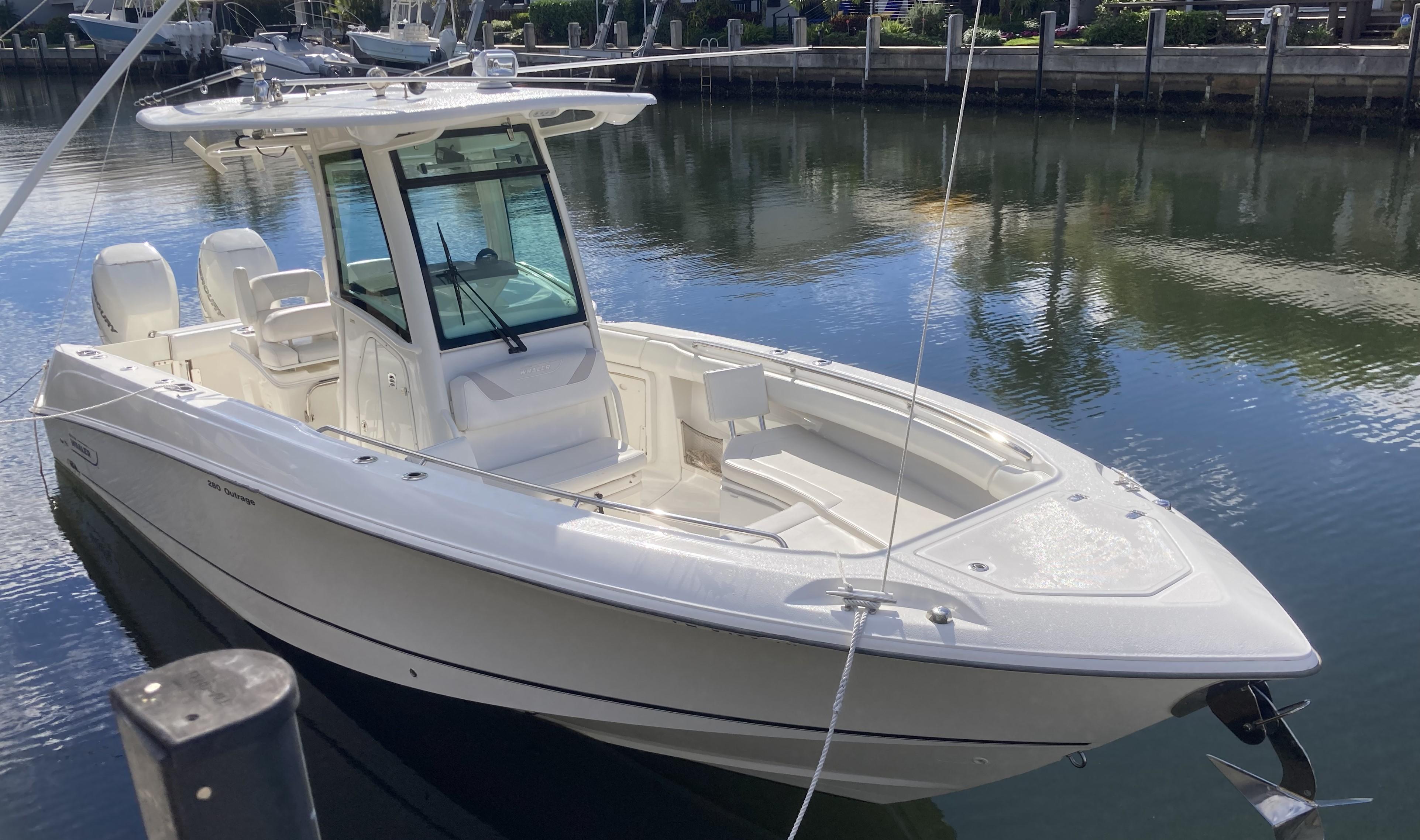 2016 Boston Whaler 280 Outrage