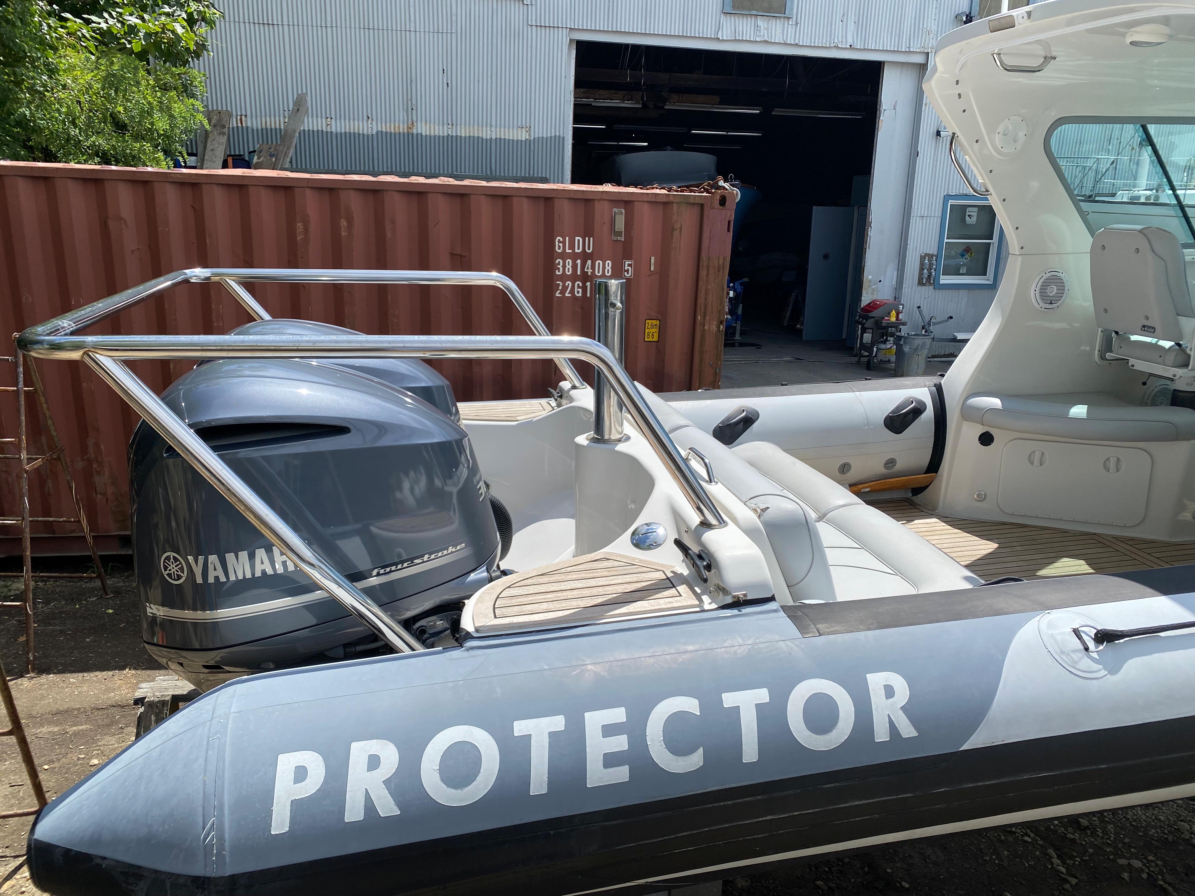 2015 Protector 30