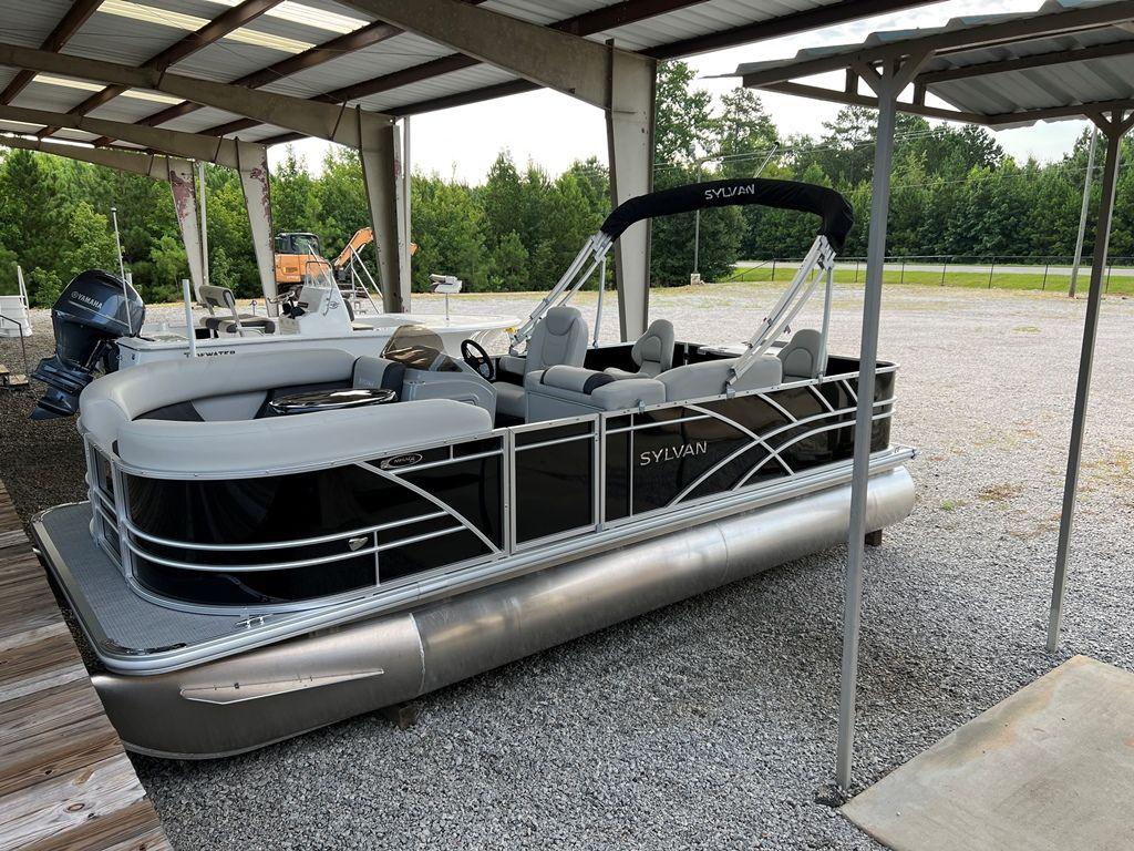 Sylvan pontoon 2024