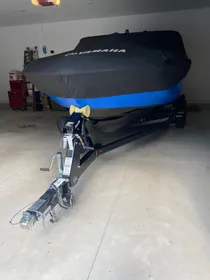 2017 Yamaha Boats AR210
