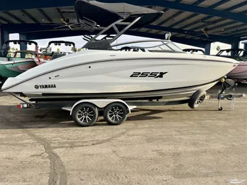 2024 Yamaha Boats 255XD