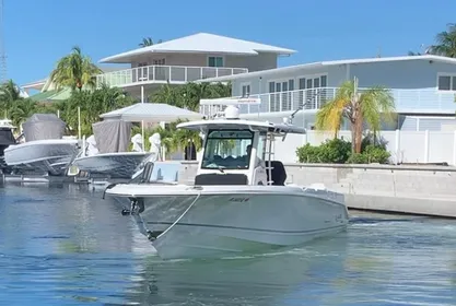 2021 Boston Whaler 330 Outrage