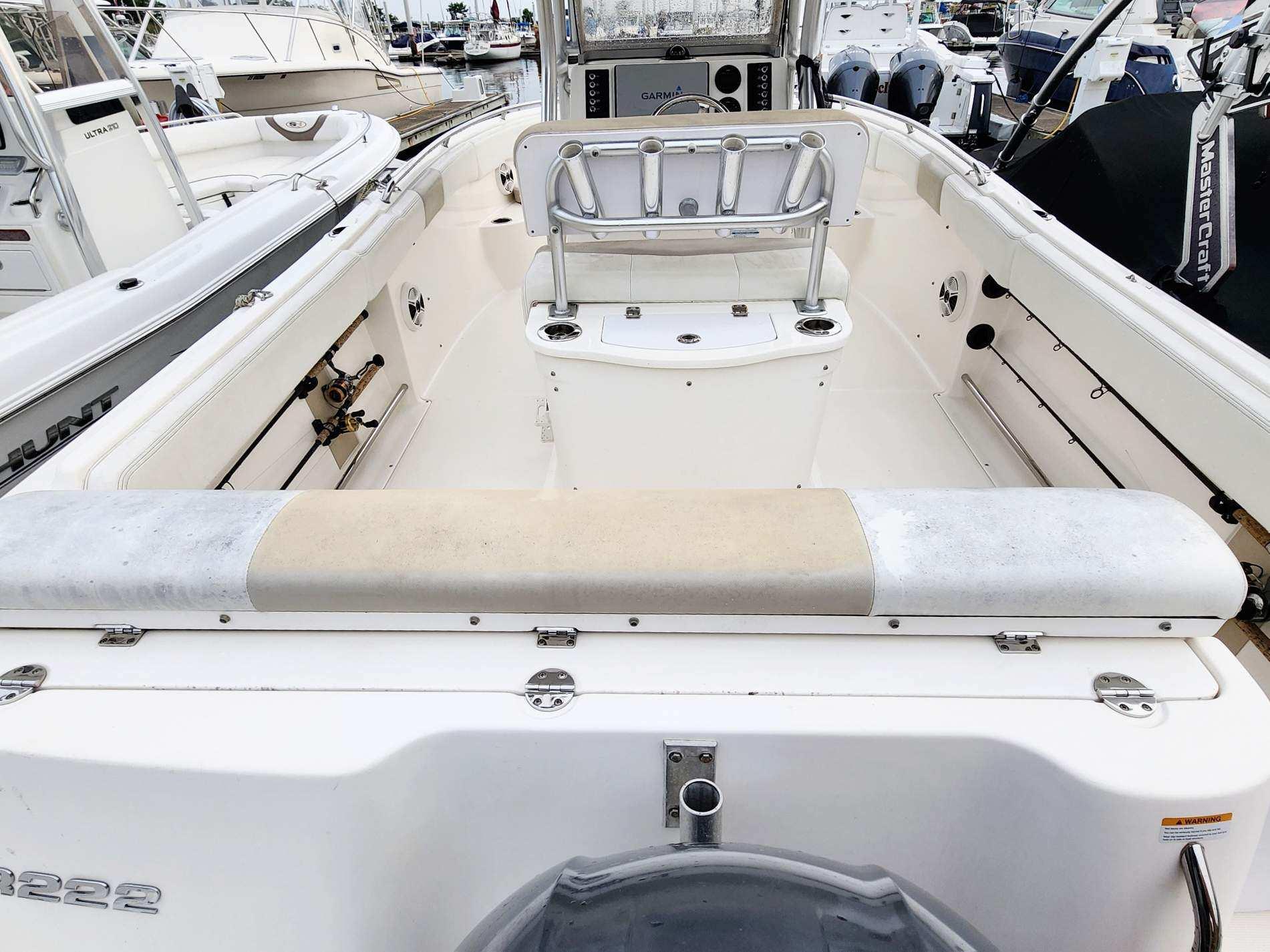 Used 2014 Robalo R222 Center Console, 06880 Westport - Boat Trader