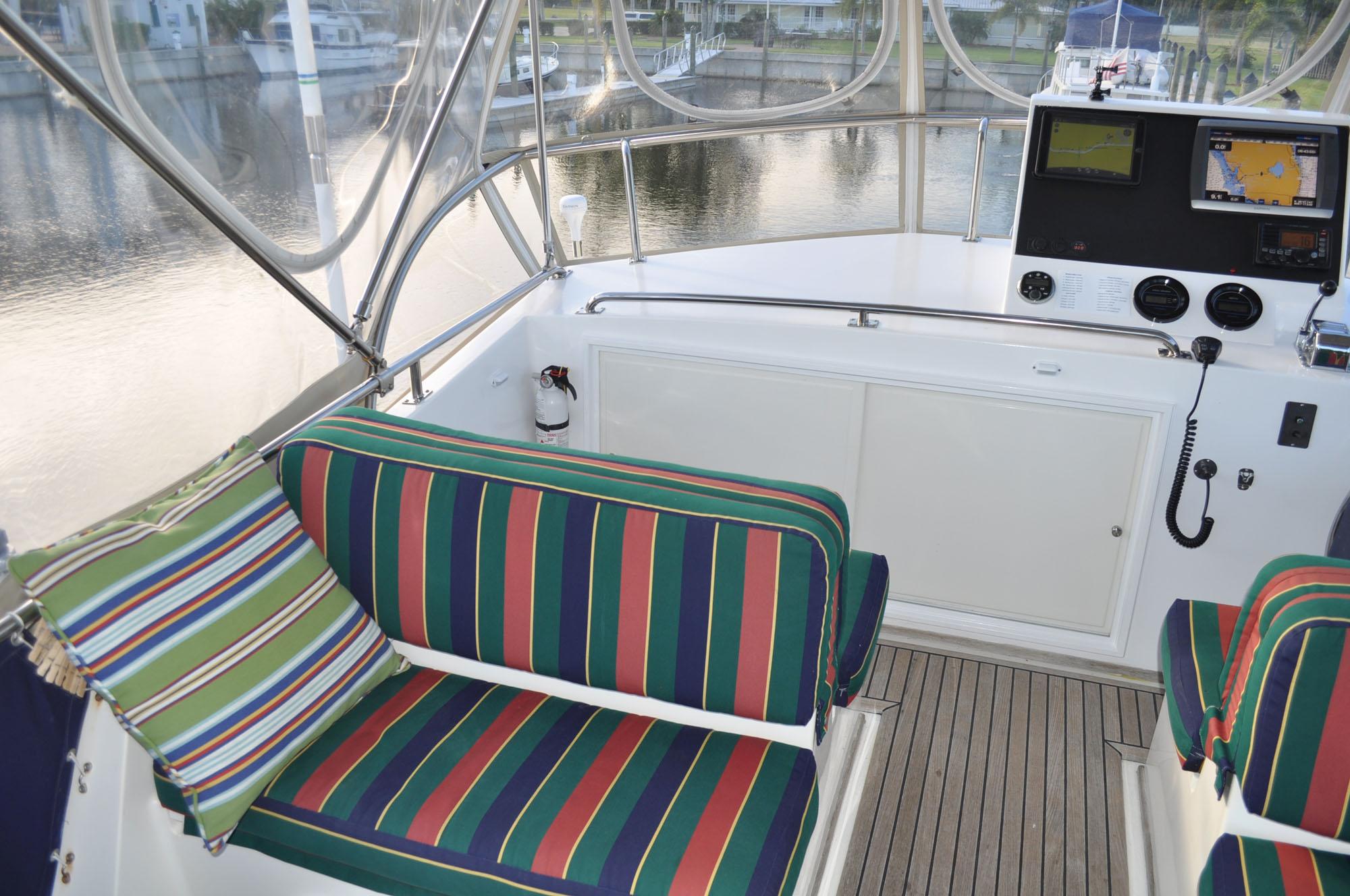 Double-Wide Back to Back Helm and Companion Seating