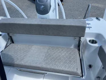 2024 Sea Pro 242 Center Console