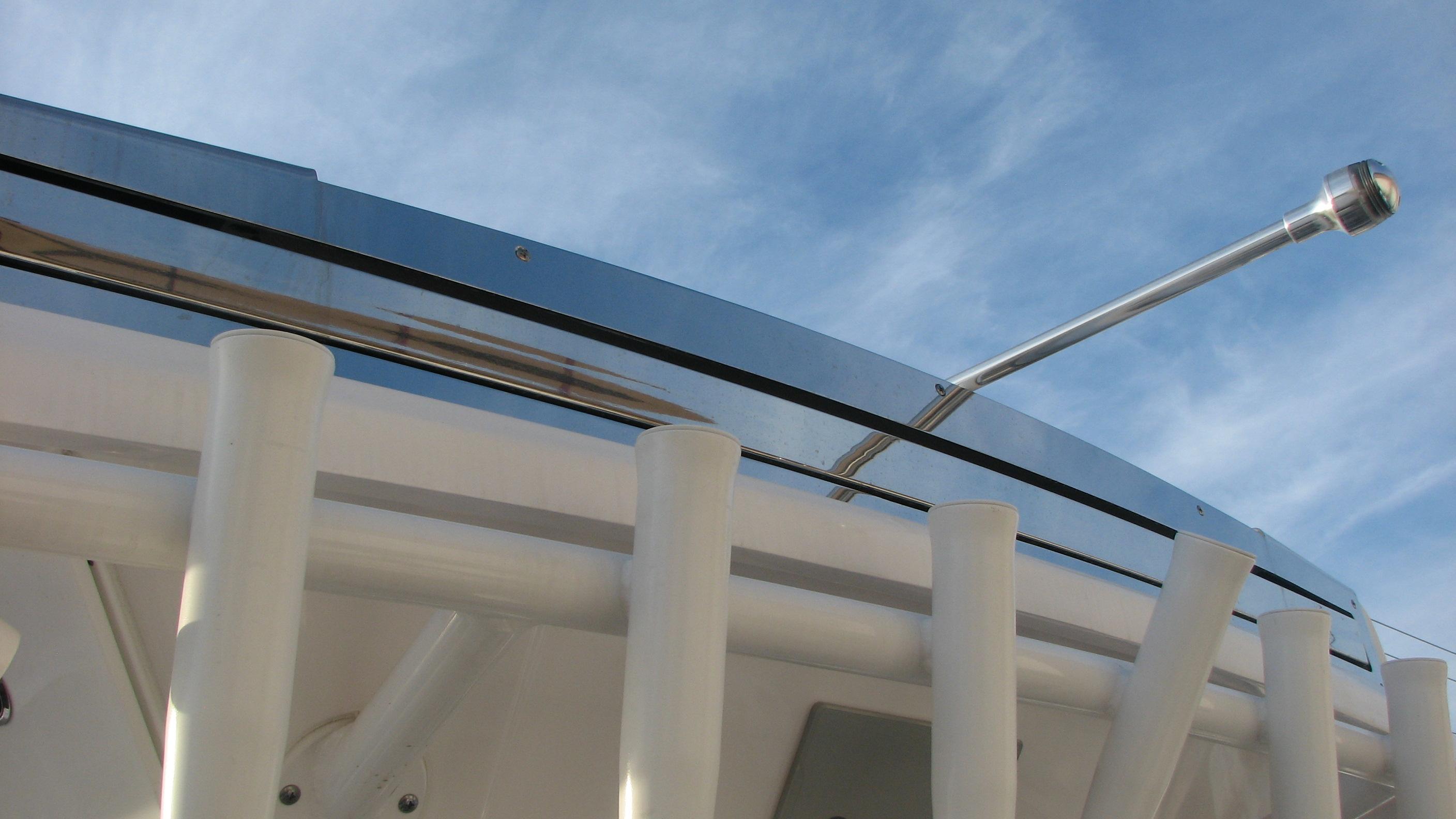Retractable awning