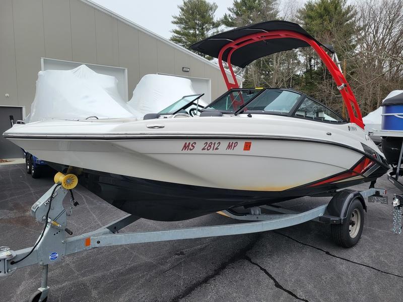 2018 Yamaha Boats AR195