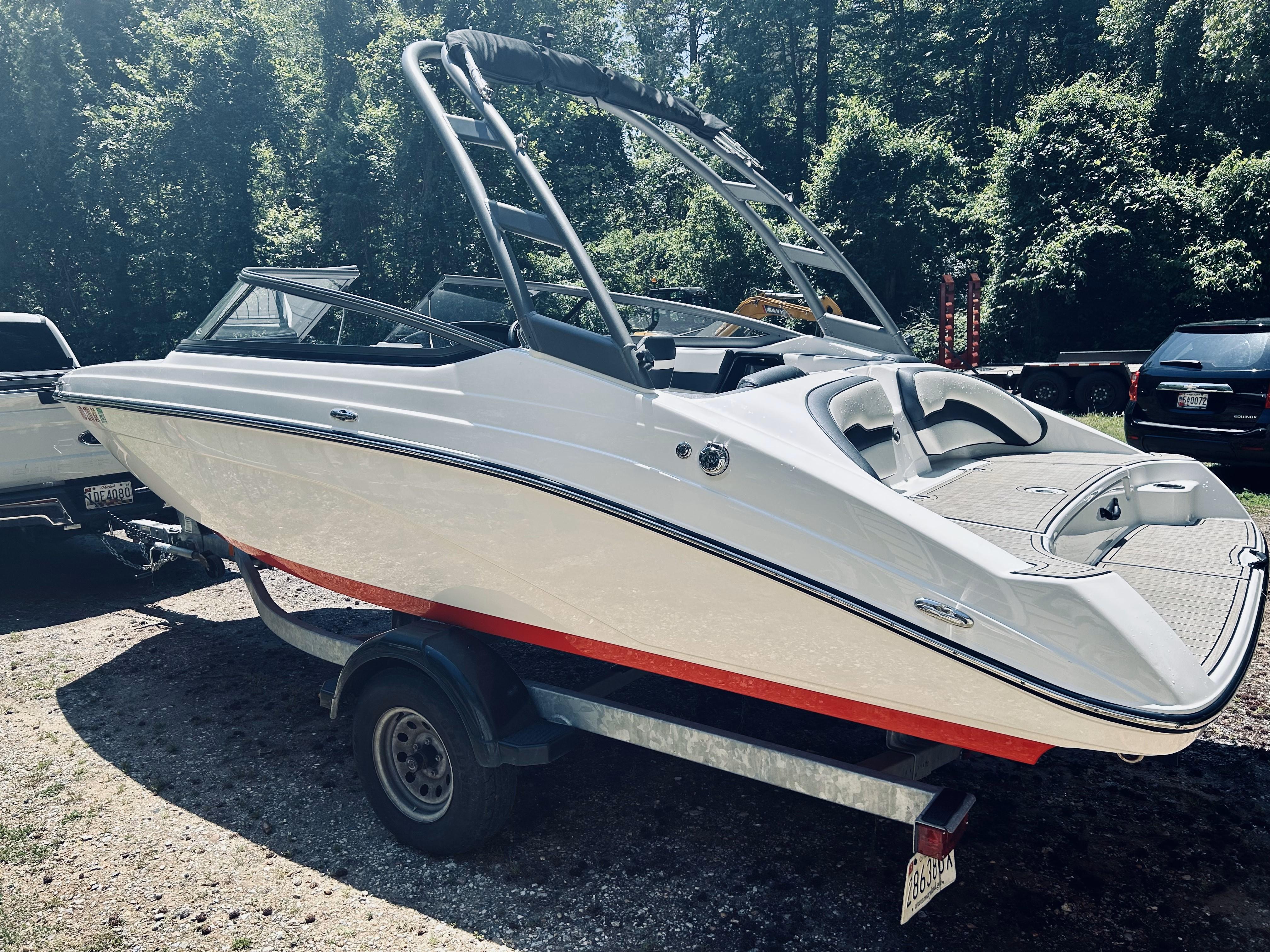 2020 Yamaha Boats AR195
