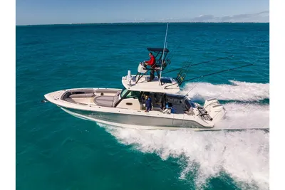 2024 Boston Whaler 360 Outrage