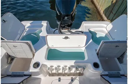 2023 Sea Pro 208 DLX Bay Series