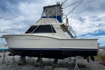 1973 Hatteras 36 Convertible Re-Fit