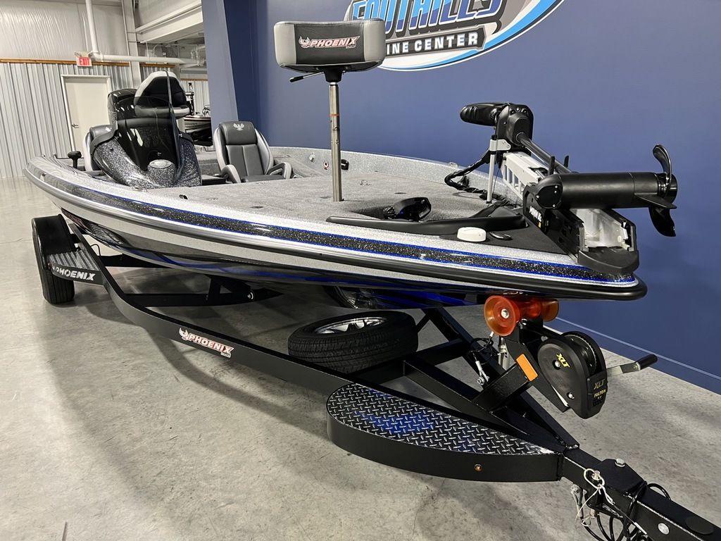 New 2023 Phoenix 818 Pro, 28680 Boat Trader