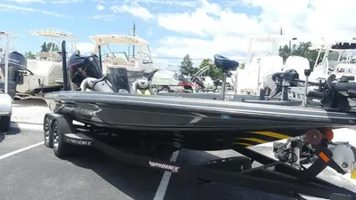 2018 Phoenix Bass Boats 921 PHX