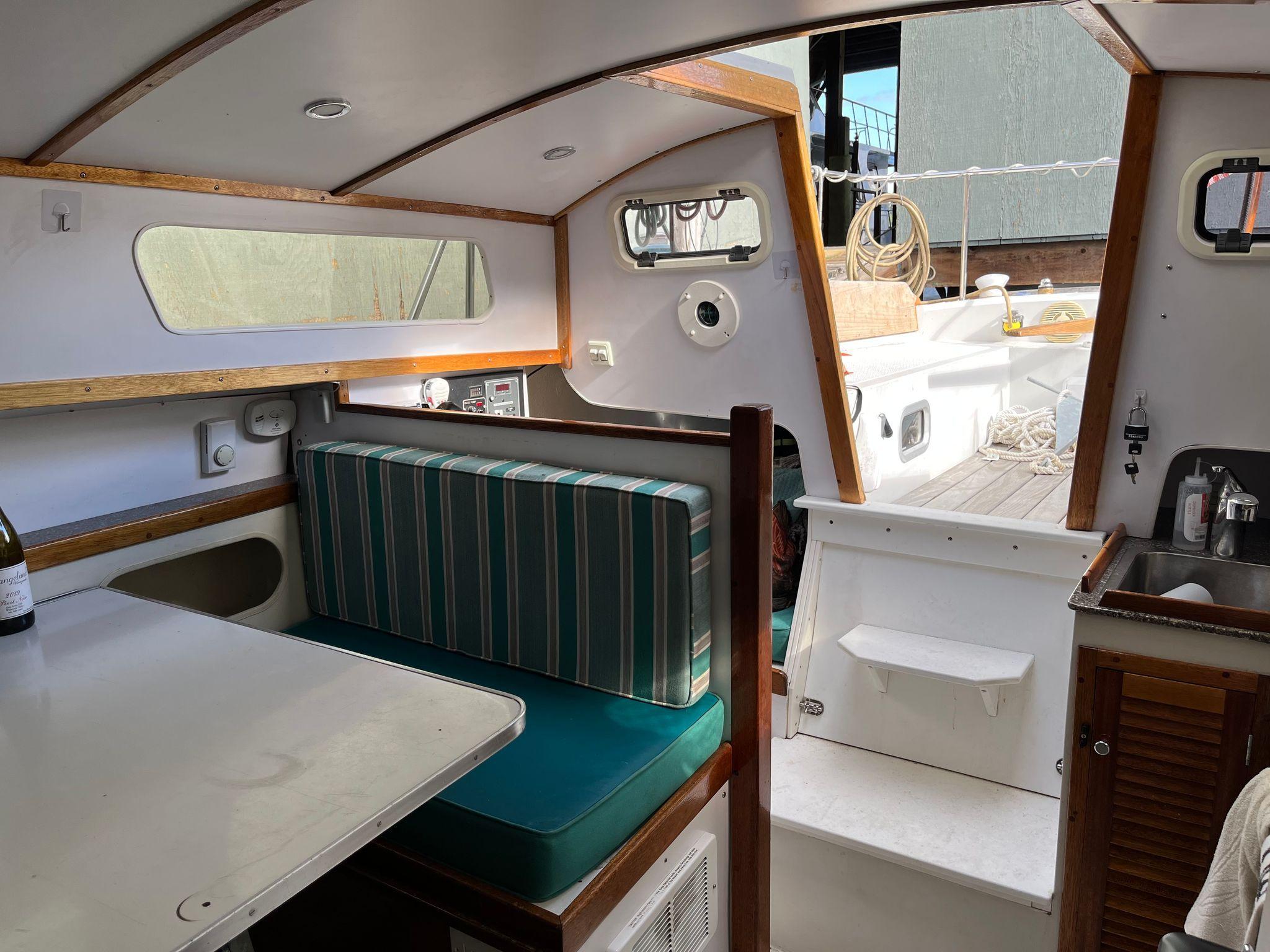 Used 1972 Islander 30 Mk II, Seattle, WA USA - Shown by Appointment ...