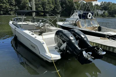 2016 Boston Whaler 270 Vantage