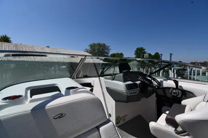 2014 Regal 24 Fasdeck