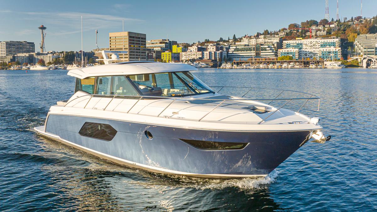 tiara yachts 49 coupe