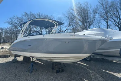 2021 Sea Ray SDX 270 Outboard