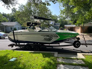 2018 Nautique Super Air Nautique G23