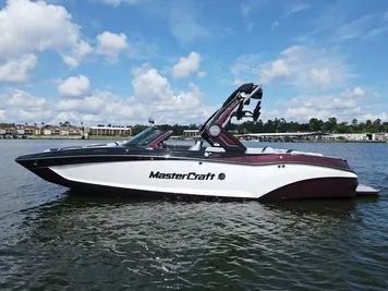 2023 MasterCraft X22