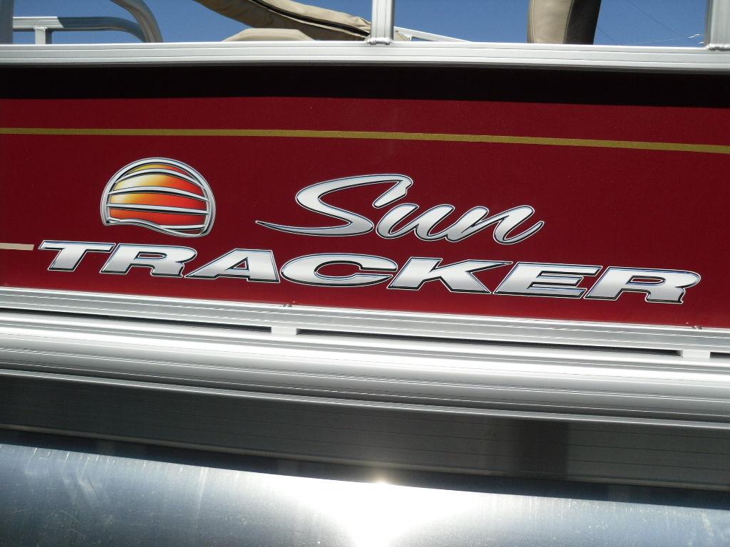 2024 Sun Tracker Bass Buggy 18 DLX