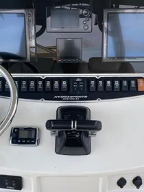 2017 Hydra-Sports 3400 Center Console