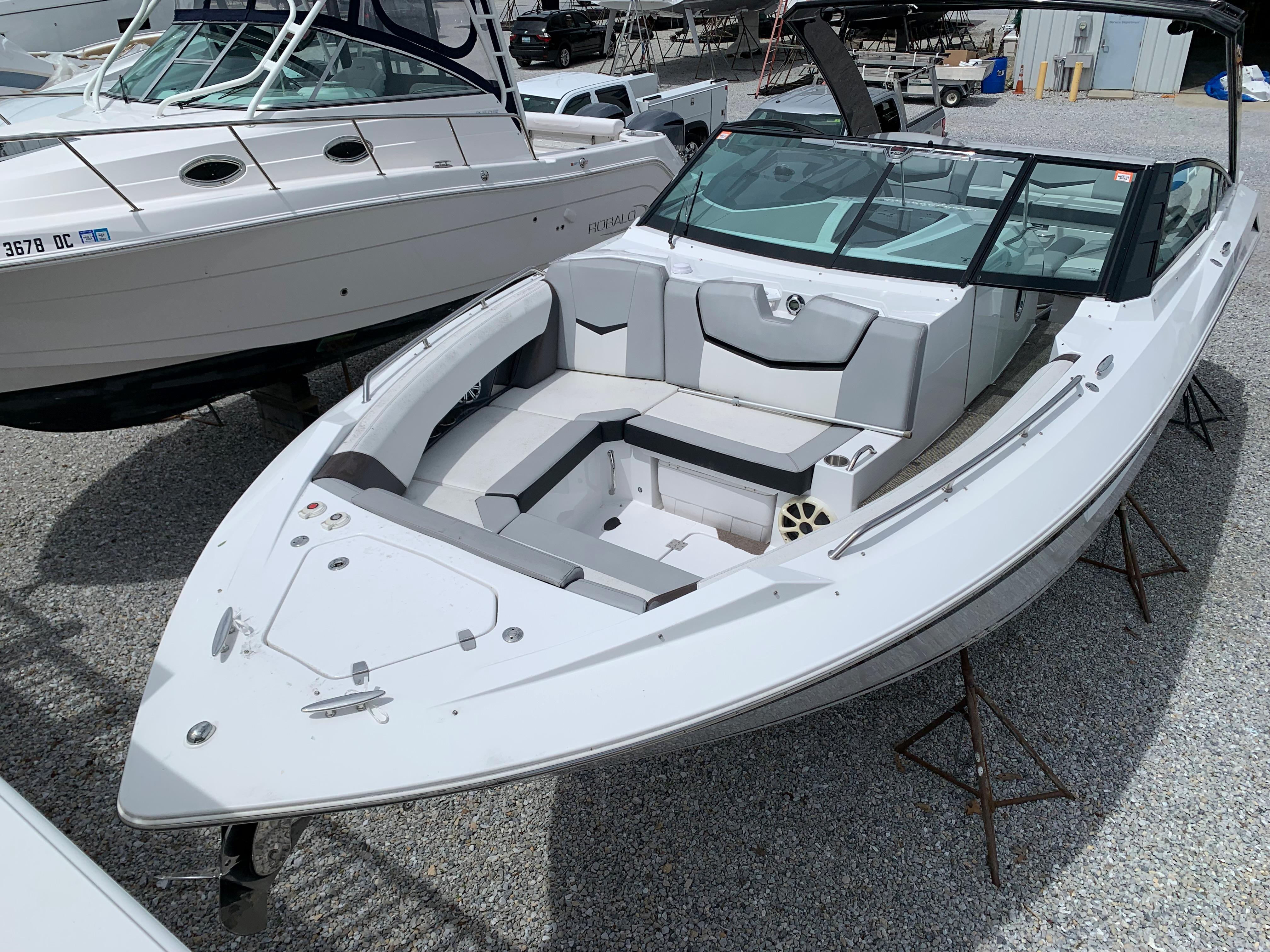 Used 2017 Cruisers Yachts 338 Bow Rider, 21403 Annapolis - Boat Trader