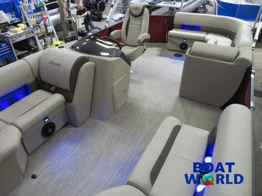 2024 Bentley Pontoons Legacy 200 XL Cruise Pontoon & Honda 4-Stroke EFI