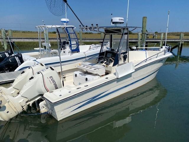 1990 Hydra-Sports 2500 Vector