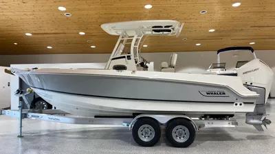 2024 Boston Whaler 230 Outrage