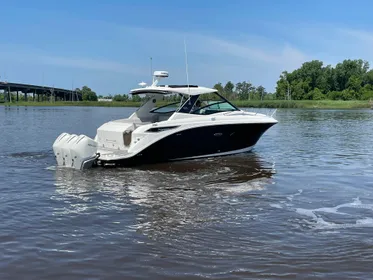 2020 Sea Ray Sundancer 320 OB