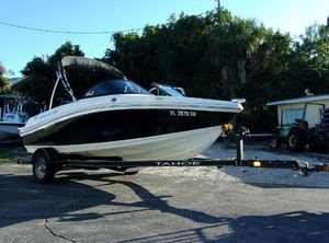 2017 Tahoe 450 TF Outboard