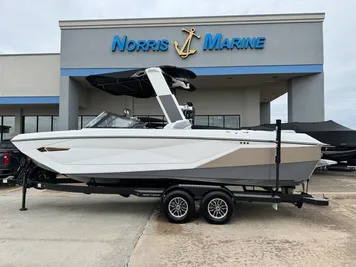 2024 Nautique G25