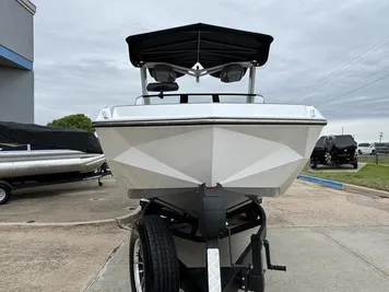 2024 Nautique G25