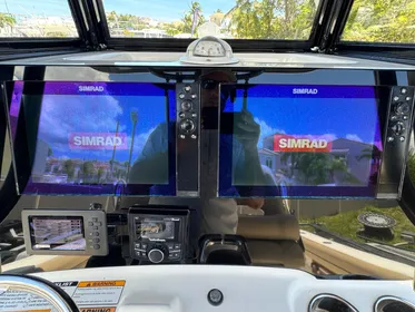 2020 NauticStar 28 XS