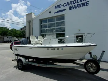 1995 Boston Whaler Outrage 17