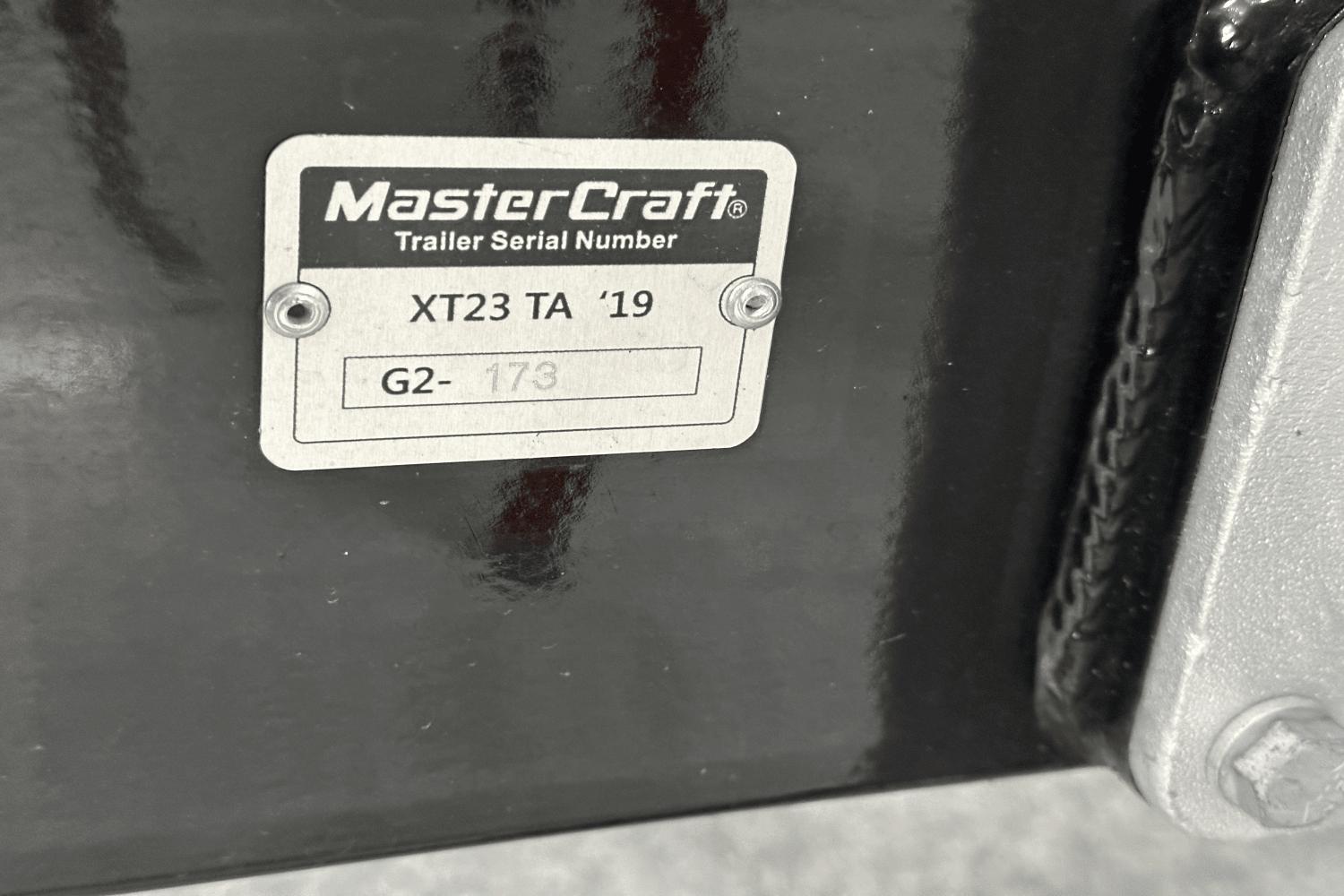 2019 MasterCraft XT23