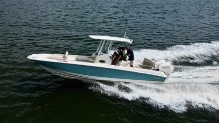 2019 Boston Whaler Dauntless