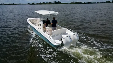 2019 Boston Whaler Dauntless