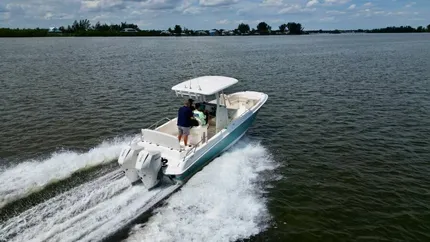 2019 Boston Whaler Dauntless