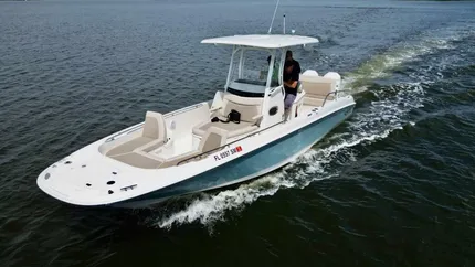 2019 Boston Whaler Dauntless