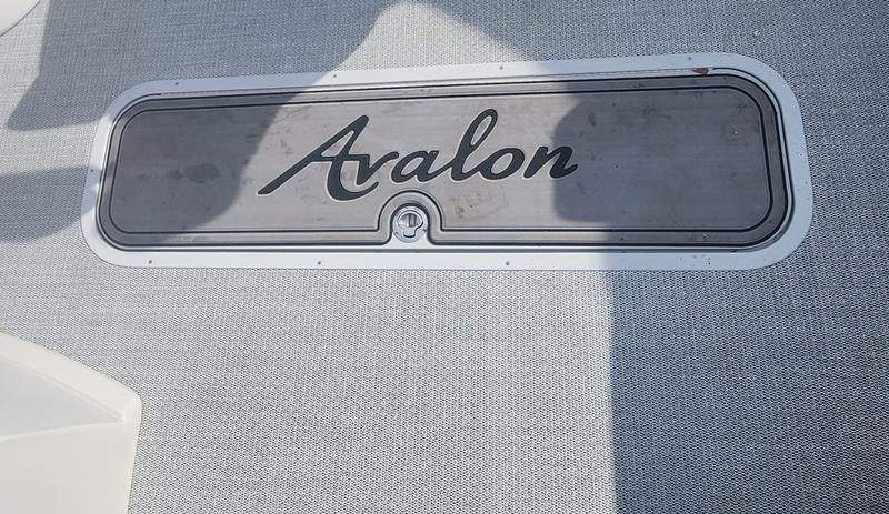 2024 Avalon LSZ Versatile Rear Bench Windshield 25 FT