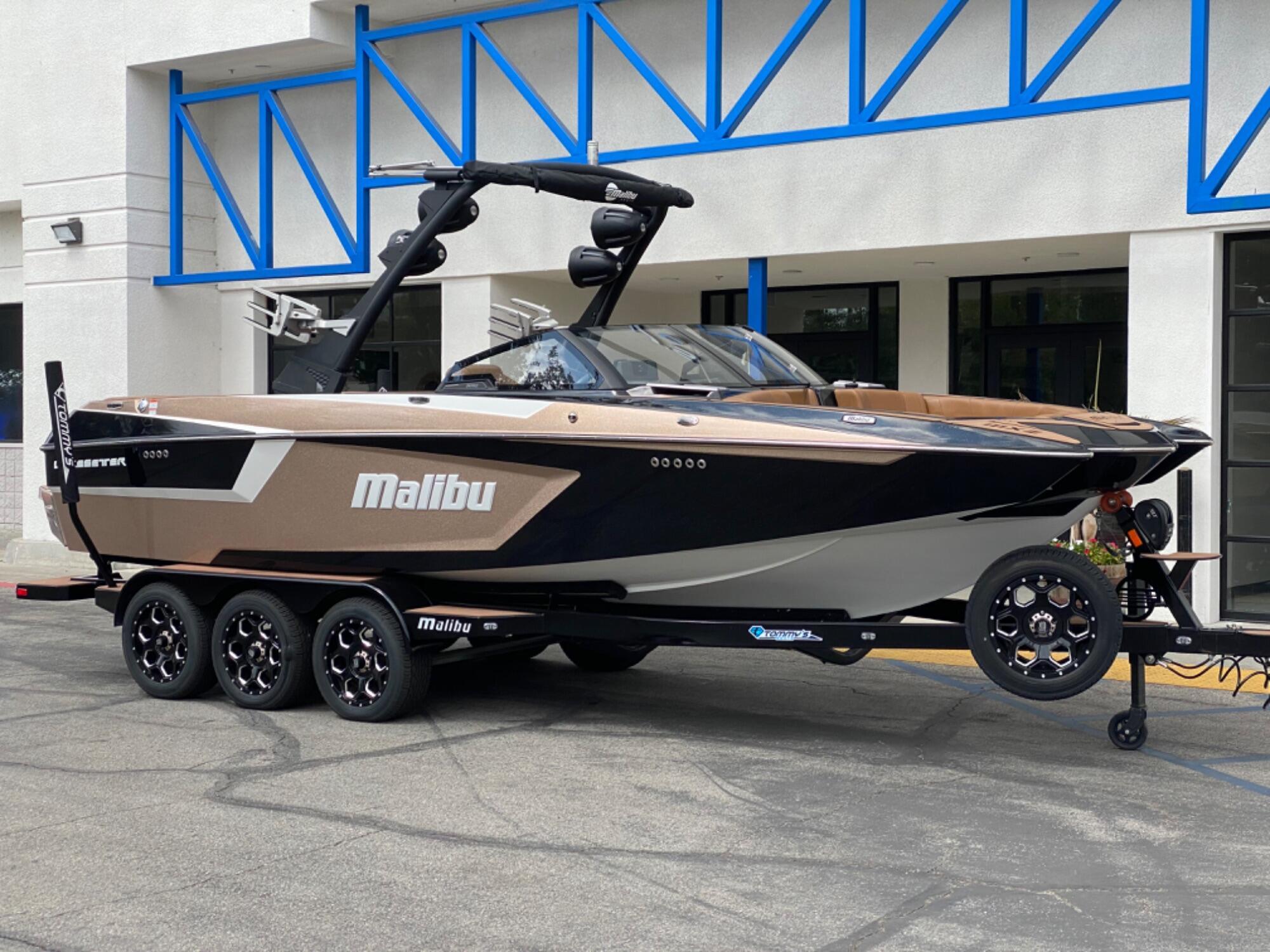 2022 Malibu 24 MXZ