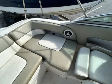 2007 Sea Ray 220 Sundeck