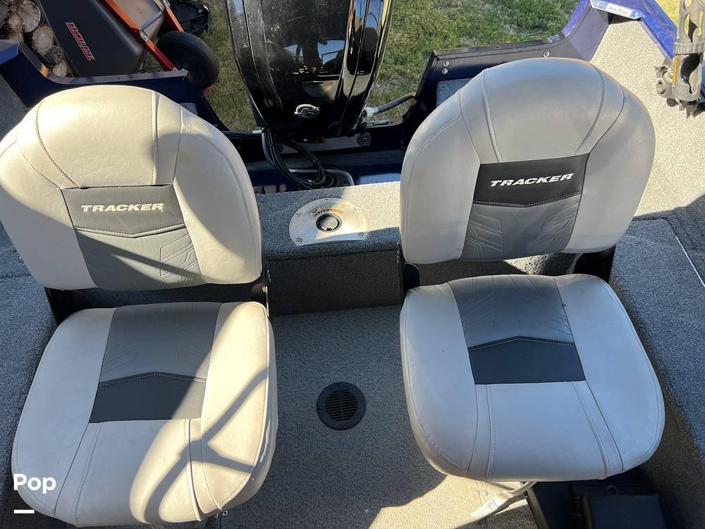 Tracker Boat replacement Seats