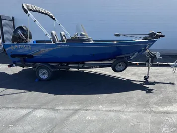 2022 Lund 1650 Angler SS