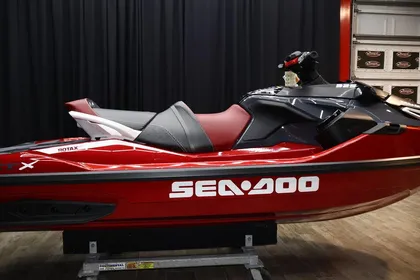 2024 Sea-Doo RXT®-X® 325 Fiery Red Premium