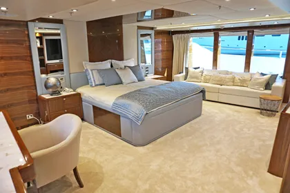 1984 Benetti 54