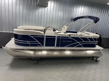 2024 Sylvan Mirage 8520 Cruise - Mercury 90HP