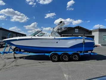 2022 MasterCraft X26